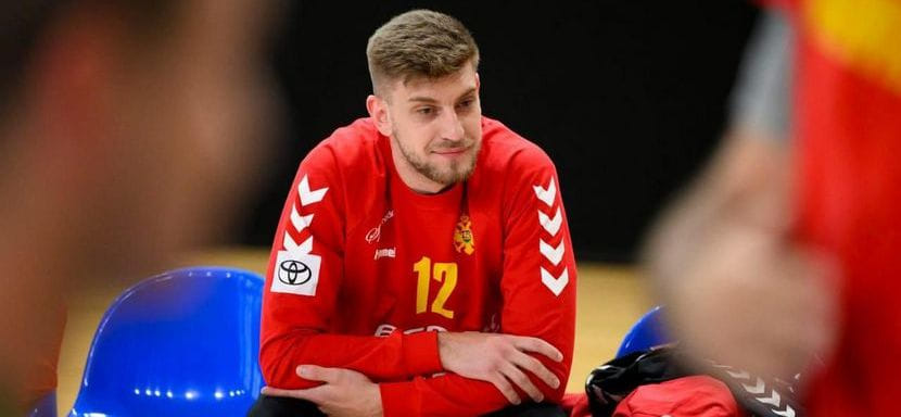 Официально: вратарь сборной Черногории Харис Сульевич стал игроком хорватского "Загреба"