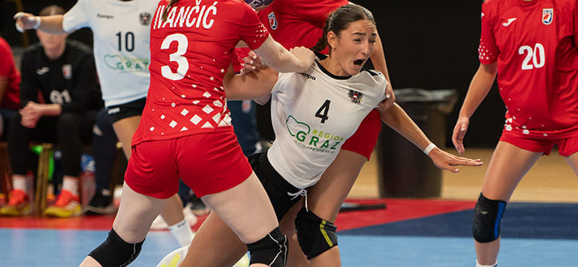 Сборные Австрии, Исландии и Испании добились побед на старте второго дня чемпионата Европы U-19 среди девушек