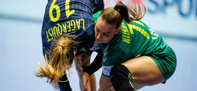 Румыния. Черногорская линейная-сборница Бобана Кликовац переходит из "Глории Бузэу" в "Вылчу"