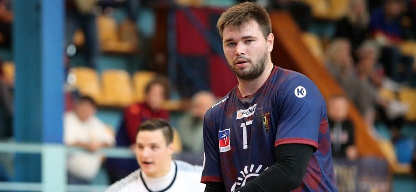 Польша. 26-летний правый полусредний Богдан Черкащенко расстался с "Погонью" из Щецина