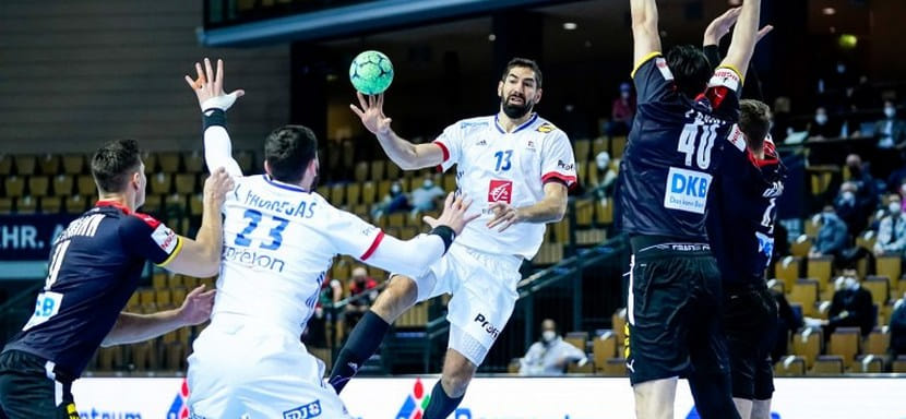 "Это было какое-то особенное волнение". Матч с немцами стал для Николы Карабатича 325-м за сборную Франции и первым в статусе ее капитана