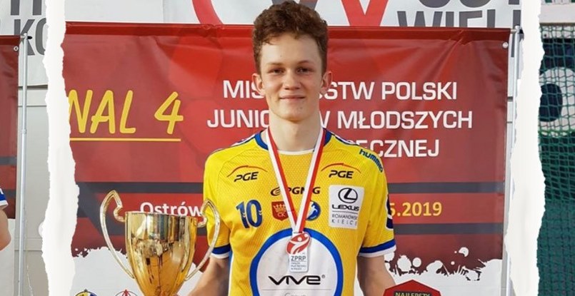 Польша. В матче с "Тарнувом" в составе "Виве" дебютирует 17-летний левый крайний Цезарий Сургель