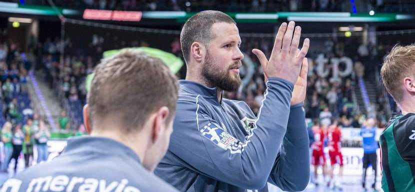 Бундеслига. 32-летний хорватский линейный Илия Брозович после этого сезона покинет "Ганновер"