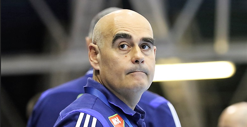 Лига чемпионов. Хуан Каролос Пастор о победе над "ПСЖ": "Решающим моментом стало шоу Радивоевича"