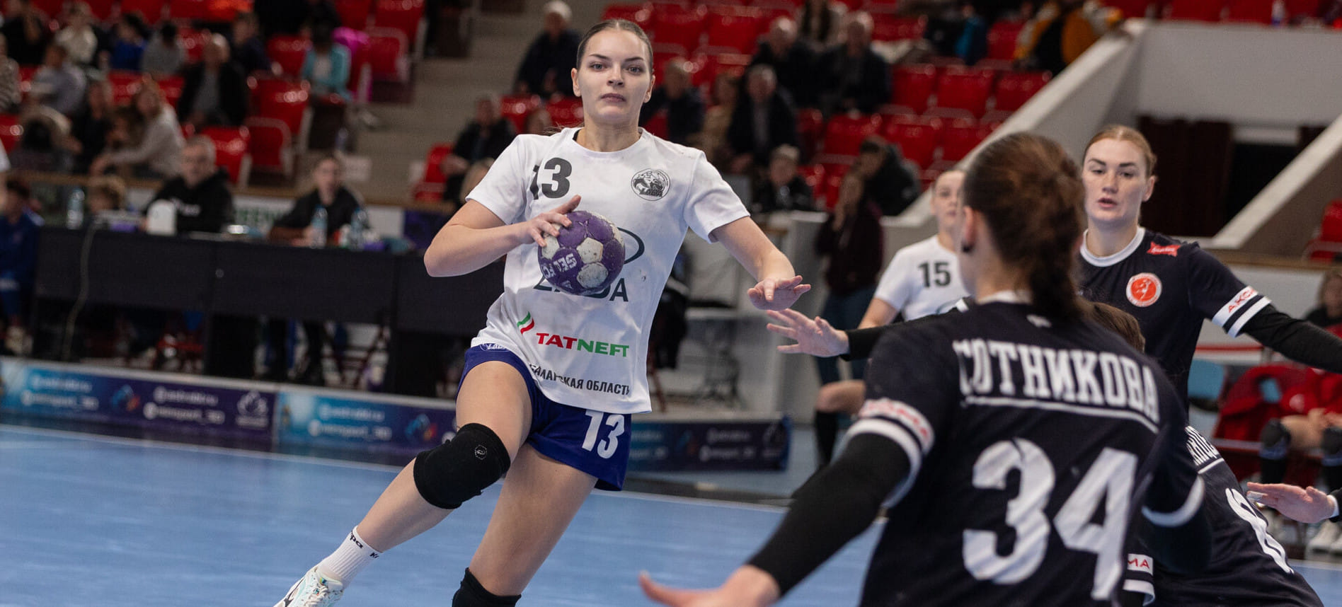 "Лада" и без Дворцевой умчалась от "Астраханочки", "плюс 30" в Абрау-Дюрсо. Итоги дня в Суперлиге