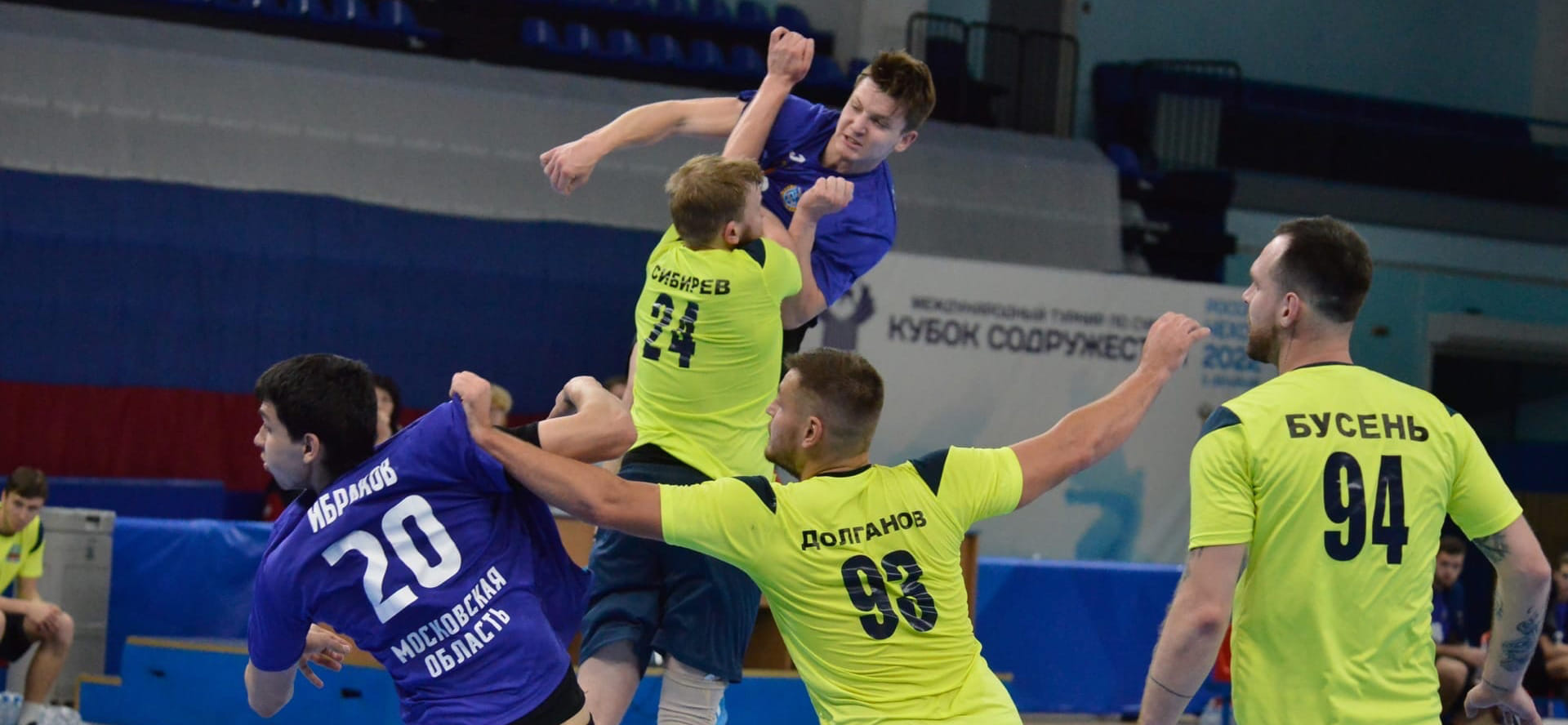 Высшая лига. "Технолог-Спартак" на домашней площадке не смог оказать серьёзного сопротивления "Чеховским медведям-2"