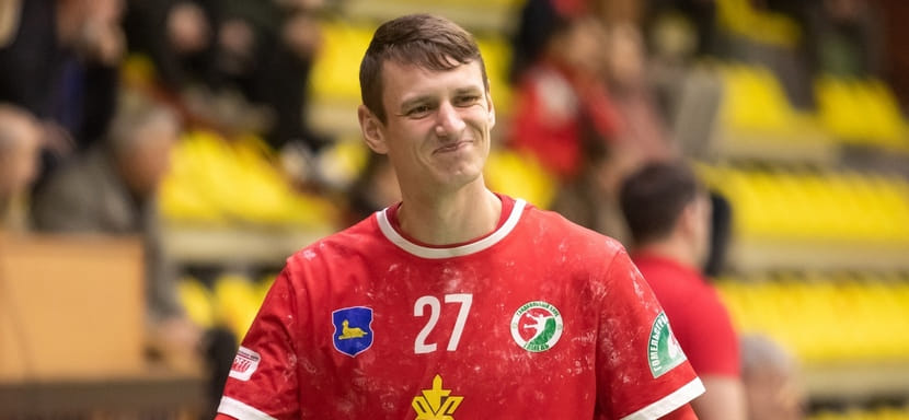 Беларусь. Андрей Мочалов: "Михальчук должен показывать зрелую стабильную игру, не опускаясь ниже своего уровня. Надеюсь, он меня услышал"