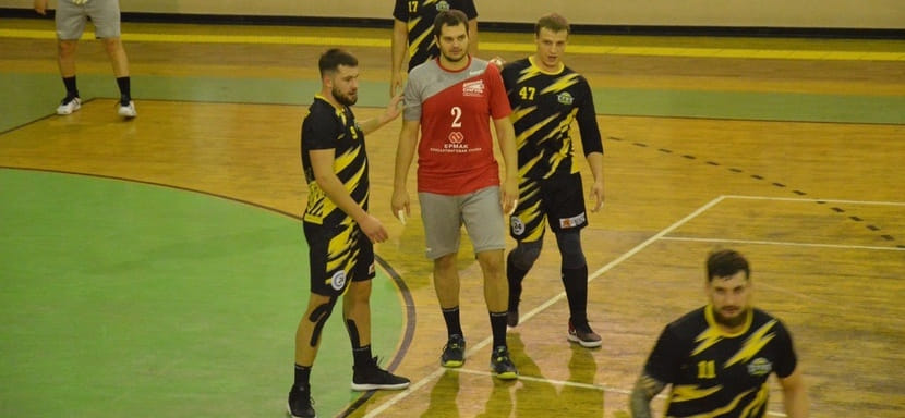 Olimpbet Суперлига. Линейный Сергей Томилин, покинувший "Динамо-Сунгуль", продолжит карьеру в уфимском "Акбузате"