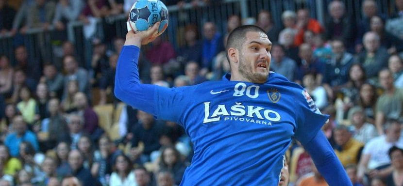 Бундеслига. Линейный Кристиан Бечири продлил контракт с "Балингеном"