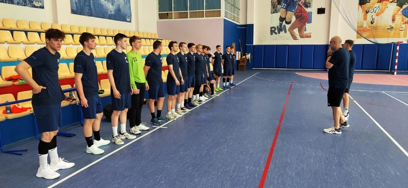 Молодёжный состав "Зенита" приступил к тренировкам. Впереди у команды сбор в Волхове