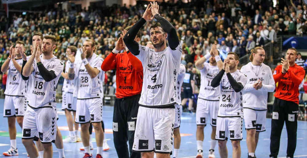 Германия. "Киль" перезимует на первом месте. Помогли Подшивалов и его "Минден"