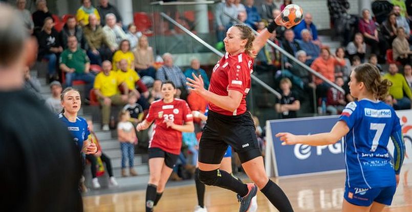 Польша. 27-летняя линейная "Кобежице" Эльжбета Пиотровска объявила о завершении карьеры.