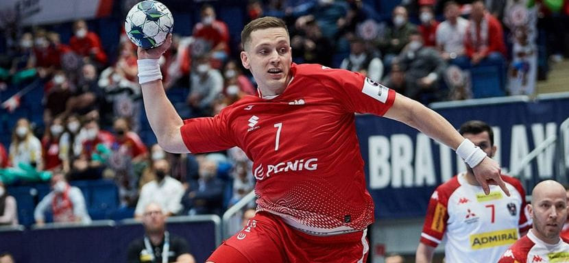 Трансферный слух. Лидер чемпионата Португалии "Спортинг" сделал предложение линейному "Вардара" и сборной Польши Патрыку Вальчаку