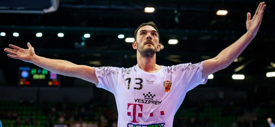 Венгрия. Дисциплинарное расследование в отношении Петара Ненадича может быть связано с конфликтом с главным тренером "Веспрема"