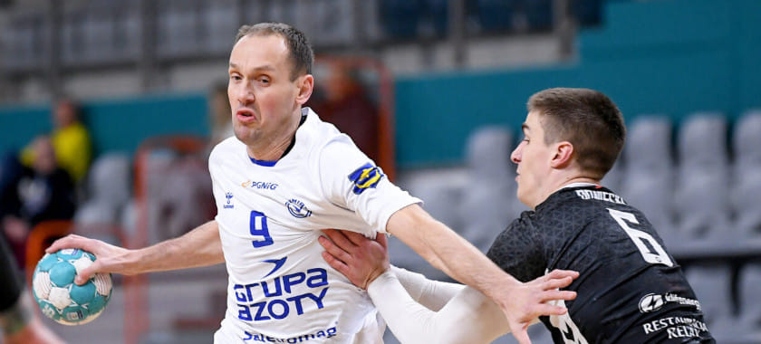 Польша. "Тарнув" Дмитрия Смоликова и Александра Бушкова обыграл "Пётрковянина", "Выбжеже" оказался сильнее "Гвардии"