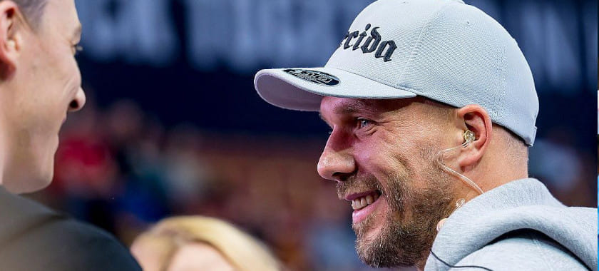 Чемпион мира по футболу-2014 в составе сборной Германии Лукас Подольски: "Моя мама — гандболистка. Я большой поклонник ручного мяча"