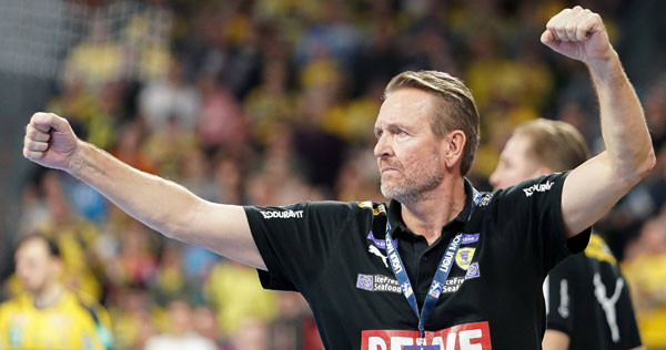 Бундеслига. Мартин Швальб: "Спорт как зрелище может помочь людям скорее улыбнуться и зарядиться положительными эмоциями"