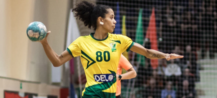 В 500-м матче профессора Минабутдинова "студентки" лицом в грязь не ударили. Но экзамен в Краснодаре не сдали