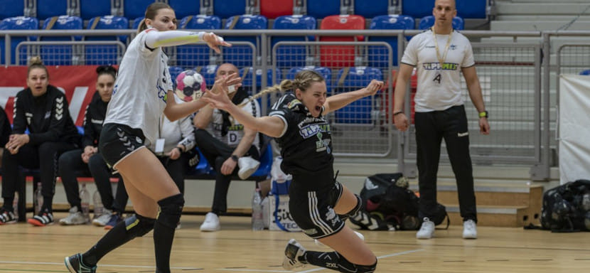 Венгрия. "Дебрецен" и "Мошонмадьяровар" одержали победы и продолжают борьбу за третье место в турнире