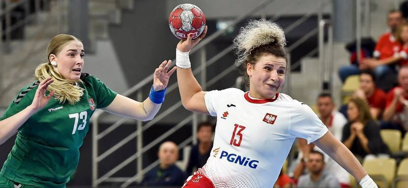 ЧЕ-2022. Линейная сборной Польши Сильвия Матущик из-за травмы руки не сыграет в завтрашнем матче против швейцарок