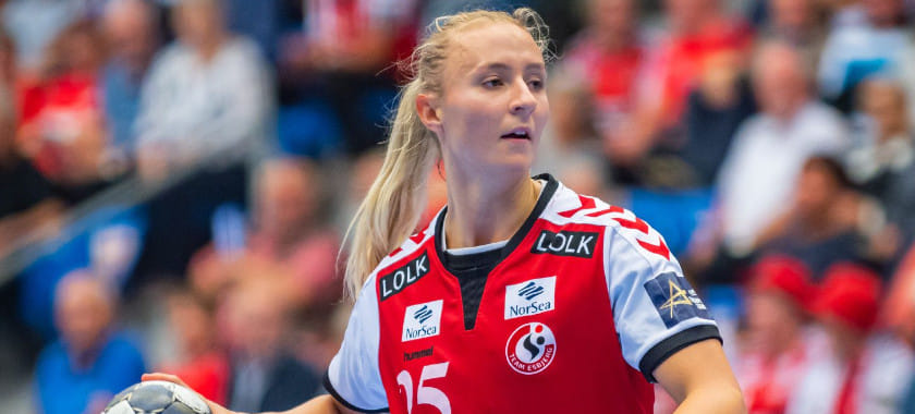 Лига чемпионов. Хенню Рейстад из "Эсбьерга" возглавила гонку бомбардиров. Кристина Нягу вторая, Милена Раичевич и Катрин Клуйбер делят 3-ю строчку