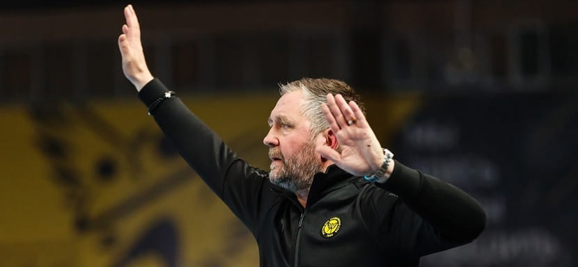 Olimpbet Суперлига. Пер Юханссон: "Сильно сыграли в защите. Соперник начинал нервничать и совершать технические ошибки"