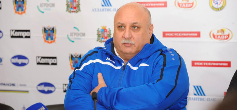 ЧЕ-2022. Экспертиза. Виктор Рябых: "Фавориты прежние, но болею за Черногорию и своих воспитанниц"