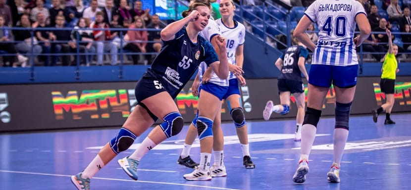 Юлия Гаряева: "Если бы не гандбол, то я бы вообще, наверное, в спорте не была. Долго училась в музыкальной школе" (ВИДЕО)