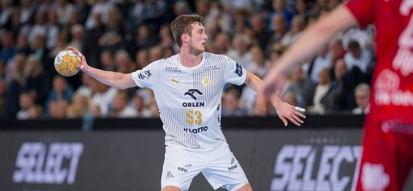 Бундеслига. 27-летний капитан "Киля" Никола Билык подписал новый контракт с "зебрами"