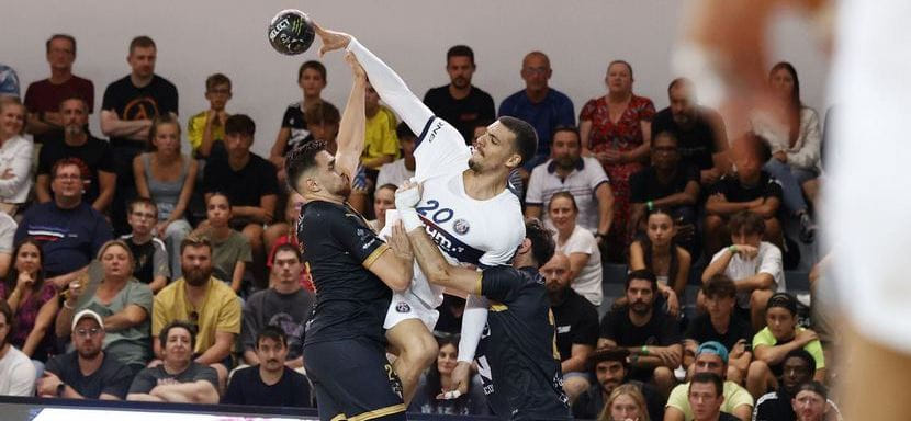 Франция. "Пари Сен-Жермен" успешно стартовал в сезоне-2023/24, пробившись в 1/8 финала Кубка страны