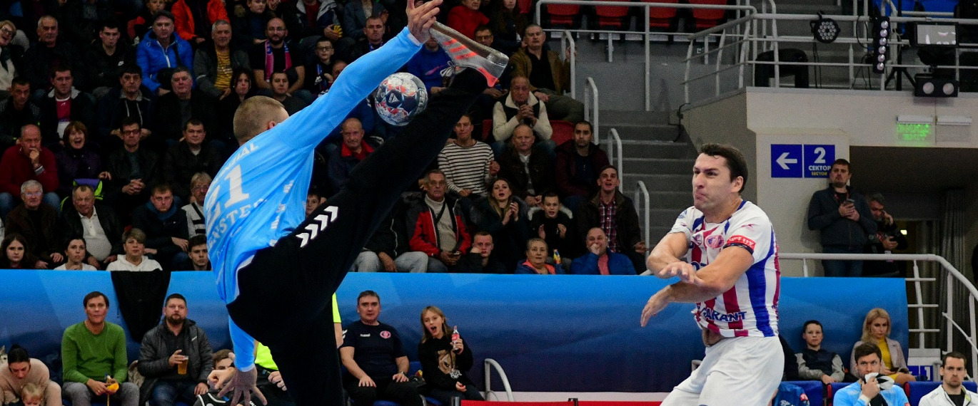 Лига чемпионов. Борис Пуховский — лучший разыгрывающий девятого тура, Никита Вайлупов — лучший правый крайний