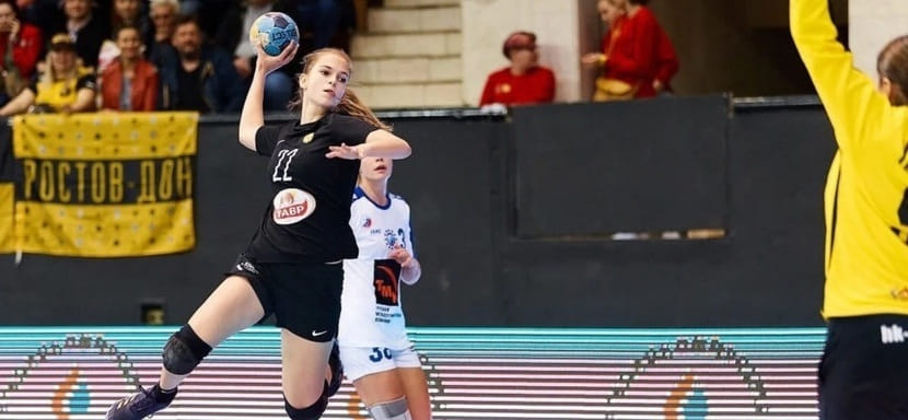 Суперлига. Александра Смирнова: "Моя личная цель на этот сезон — закрепиться в основной команде и приносить ей пользу"