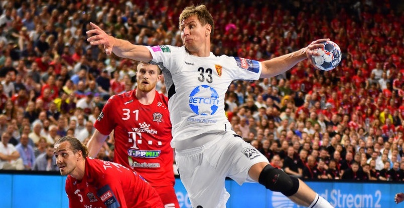 Лига чемпионов. Даниил Шишкарев: "Победой над "Веспремом" мы написали великолепный сценарий незабываемого сезона"