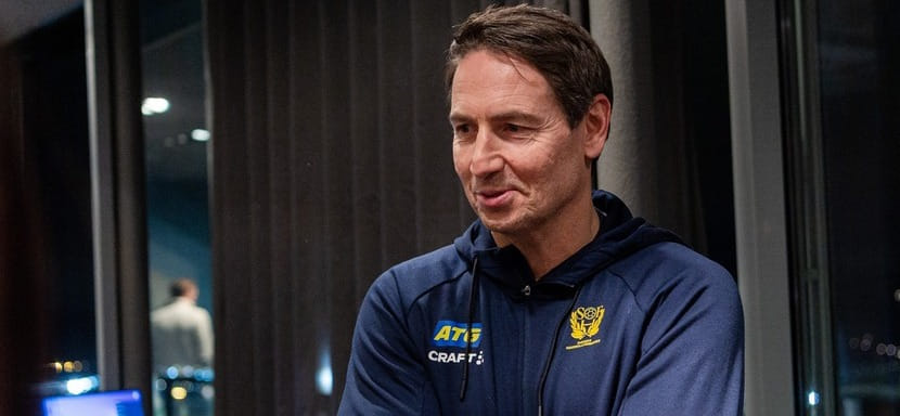 50-летний рулевой мужской сборной Швеции Гленн Сульберг признан лучшим тренером 2022 года по версии портала Handball Planet