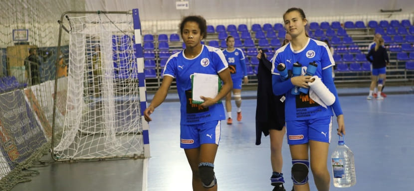 Чемпионат России. "Звезда" светит ровно. "Динамо-Синара" улыбается с последнего места