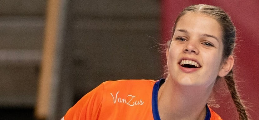Левая крайняя "Метцингена" Лоис ван Влит остаток этого сезона проведёт в датском "Икасте"