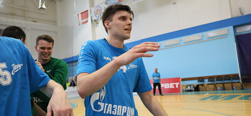 Михаил Гредасов: "Удивился, что на предсезонке в "Динамо-Сунгуле" сразу предложили работу с мячами!"