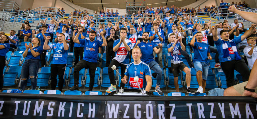 Дебют на вторых ролях. Дмитрий Житников и Сергей Марк Косоротов открыли сезон в Польше