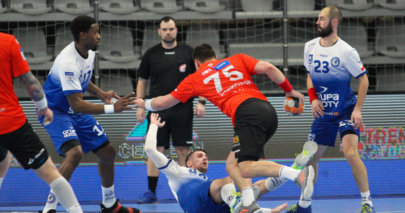 Польша. "Пиотрковянин", "Азоты" и "Заглембе" одержали победы в воскресных матчах национального чемпионата