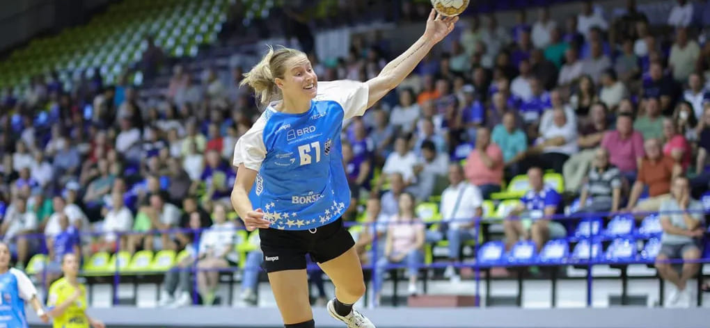 Сегодня в женской Лиге чемпионов "Бухарест" Масловой примет "Ференцварош" Дмитриевой, состоятся датское и балканское дерби