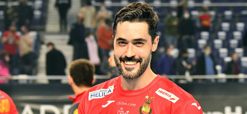 Испания. 40-летний разыгрывающий Рауль Энтрерриос, который завершит карьеру после Олимпиады, возглавит юношескую команду “Барселоны”