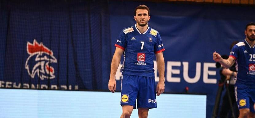 Левый полусредний сборной Франции Ромэн Лягард после этого сезона сменит "Экс" на "Нант"