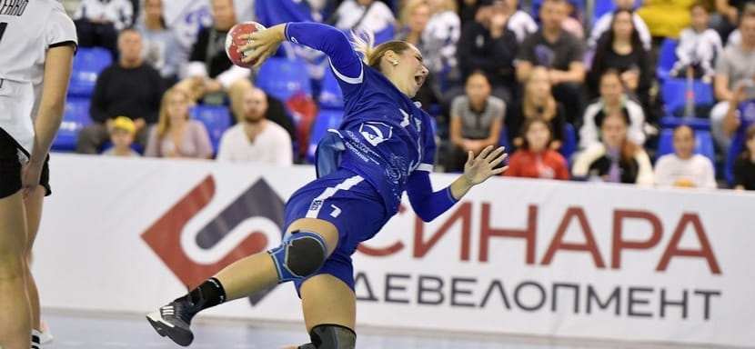 Olimpbet Суперлига. Олег Кулешов: "Основная защитница Олеся Горячева уже не поможет нам в этом сезоне — она готовится стать мамой"