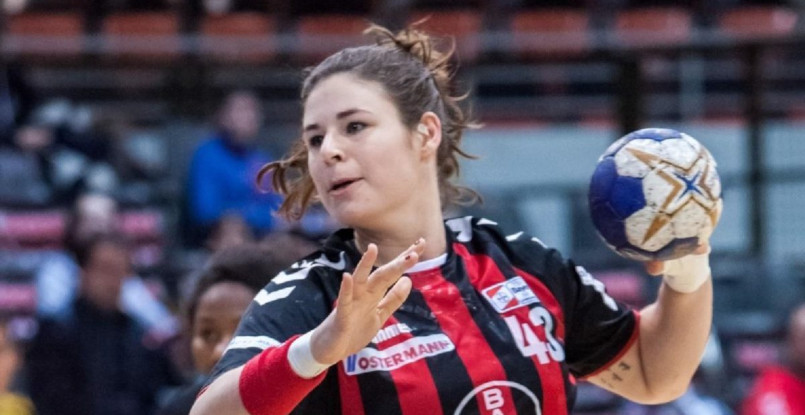 Германия. Полусредняя национальной сборной Дженнифер Роде из "Байера" стала шестым новичком "Боруссии" в межсезонье