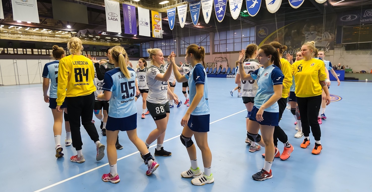 Молодежное первенство России. Лидеры допускают сбои, но не упускают позиций