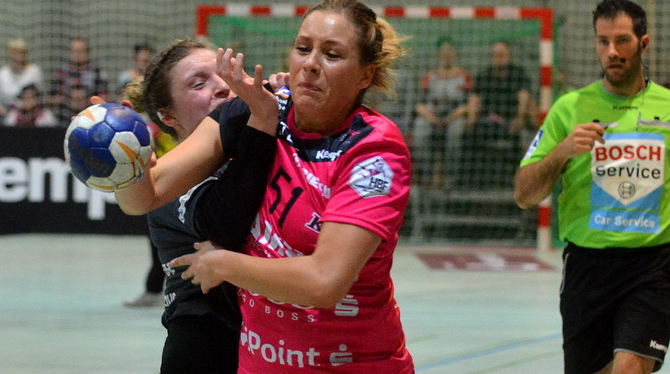 Женская бундеслига. Полусредняя "Метцингена" Мария Обрадович травмировалась в матче с "Байером"