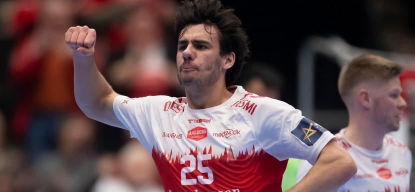 Левый полусредний Маринус Мунк продлил контракт с датским "Ольборгом"