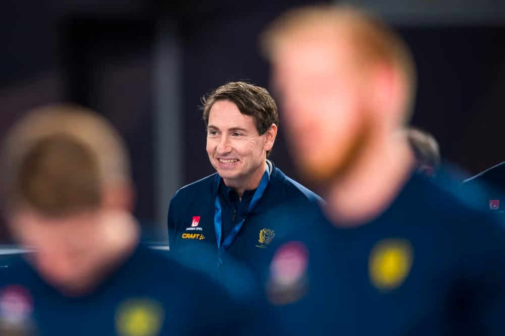 Норвегия. Со следующего сезона главный тренер сборной Швеции Гленн Сульберг будет помогать Роберту Хедину в штабе "Фьельхаммера"