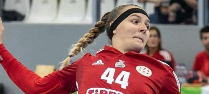 Венгрия. "Дебрецен" Карины Ёжиковой обыграл МТК Анны Кекезович. "Альба" разошлась миром с "Дунауйварошем"