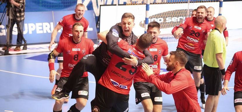 Польша. "Квидзынь" с перевесом в восемь мячей добился успеха в поединке с "Заглембе"